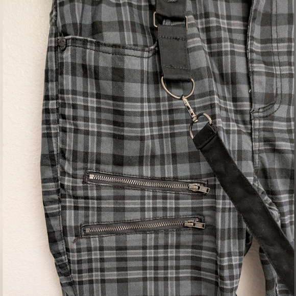 Hot Topic Hi-rise Super skinny Plaid Jeans with Suspenders - Picture 3 of 9